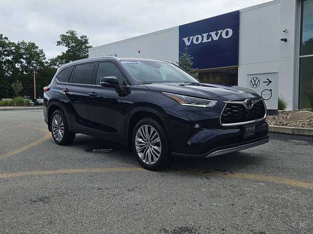 2023 Toyota Highlander Platinum AWD photo