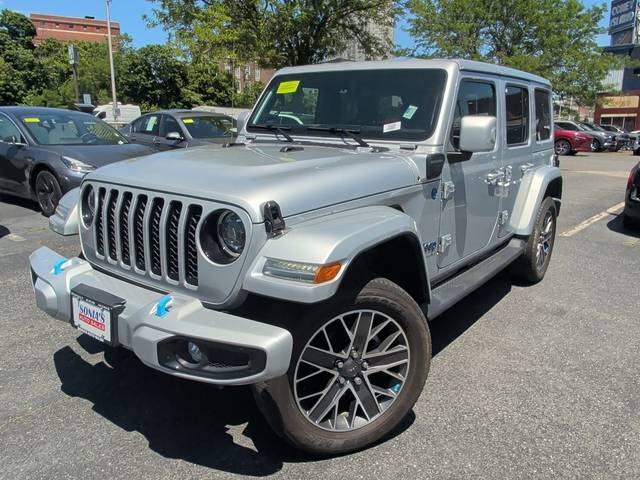 2023 Jeep Wrangler Unlimited 4xe Sahara High Altitude 4WD photo