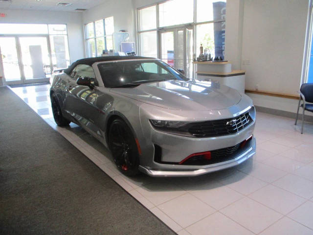 2023 Chevrolet Camaro 3LT RWD photo