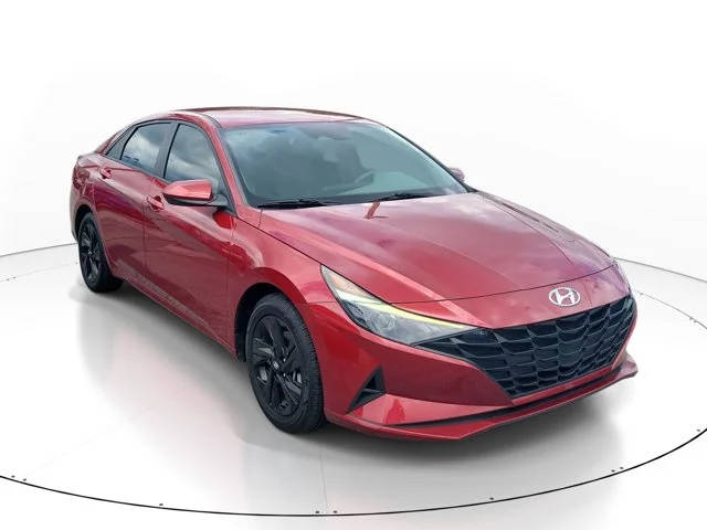 2023 Hyundai Elantra SEL FWD photo