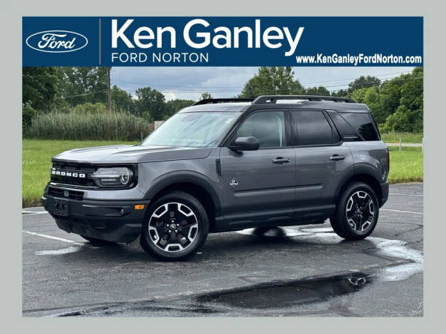 2023 Ford Bronco Sport Outer Banks 4WD photo