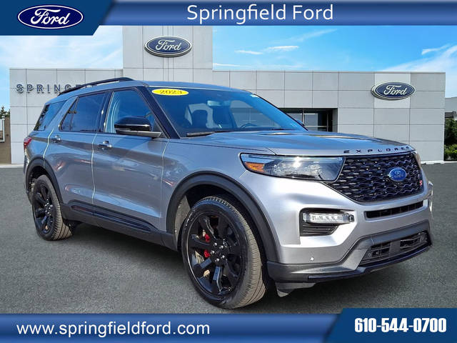 2023 Ford Explorer ST 4WD photo
