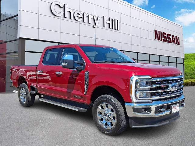 2023 Ford F-250 Super Duty LARIAT 4WD photo