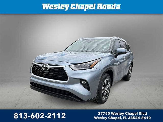 2023 Toyota Highlander XLE FWD photo
