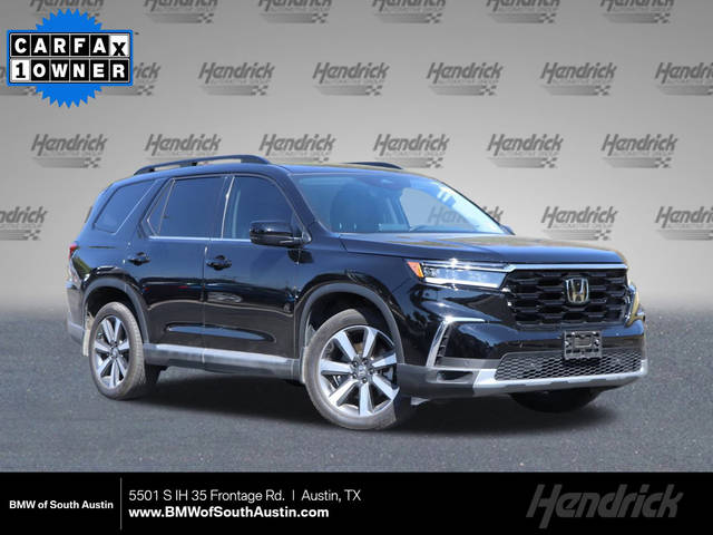 2023 Honda Pilot Touring AWD photo