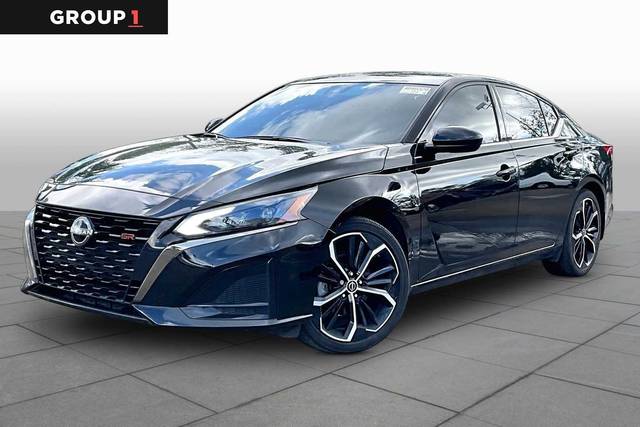 2023 Nissan Altima 2.5 SR FWD photo
