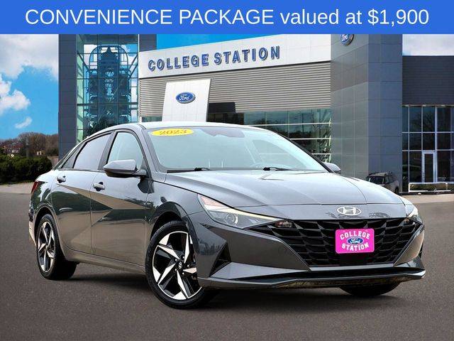2023 Hyundai Elantra SEL FWD photo