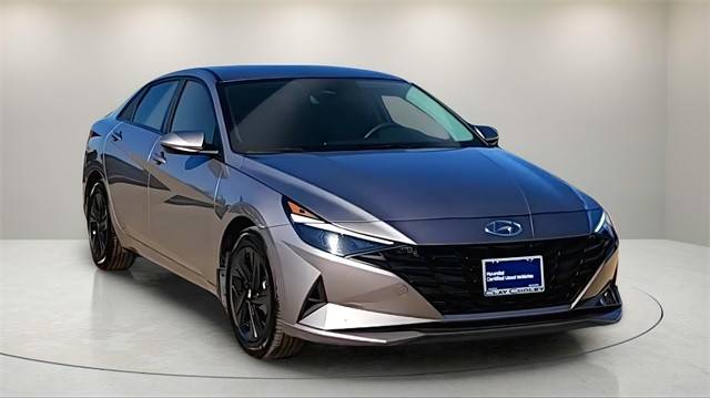 2023 Hyundai Elantra SEL FWD photo