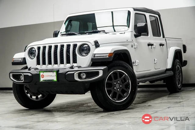 2023 Jeep Gladiator Overland 4WD photo