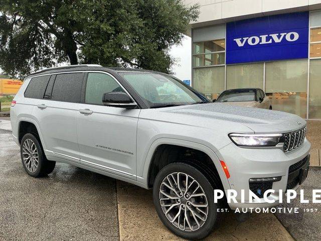 2023 Jeep Grand Cherokee L Summit Reserve 4WD photo