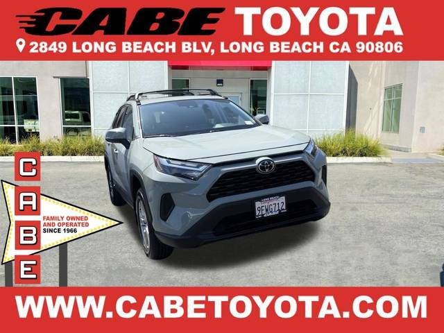 2023 Toyota RAV4 XLE FWD photo