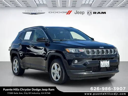 2023 Jeep Compass Latitude 4WD photo
