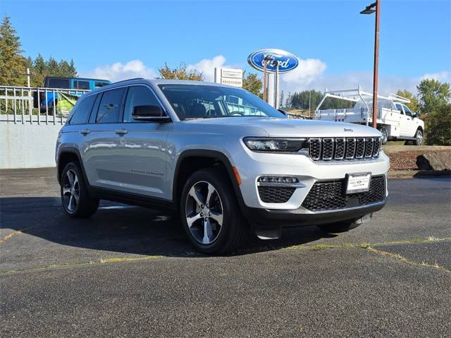 2023 Jeep Grand Cherokee Limited 4WD photo