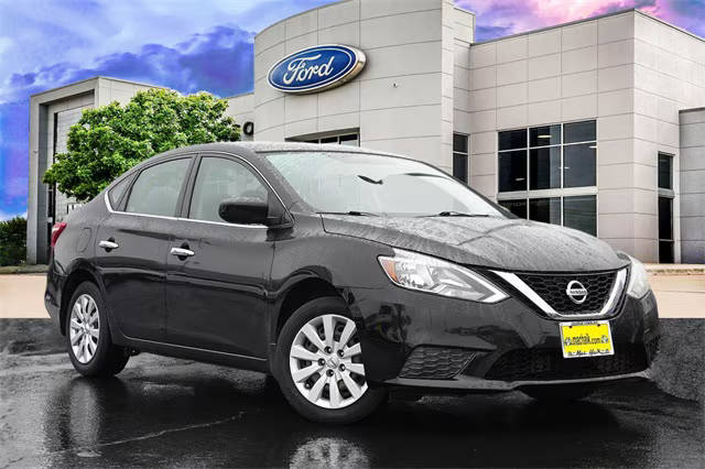 2016 Nissan Sentra SV FWD photo