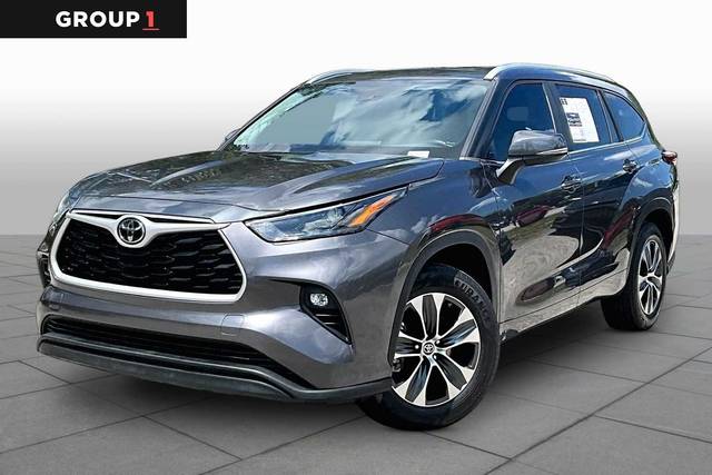 2023 Toyota Highlander XLE FWD photo
