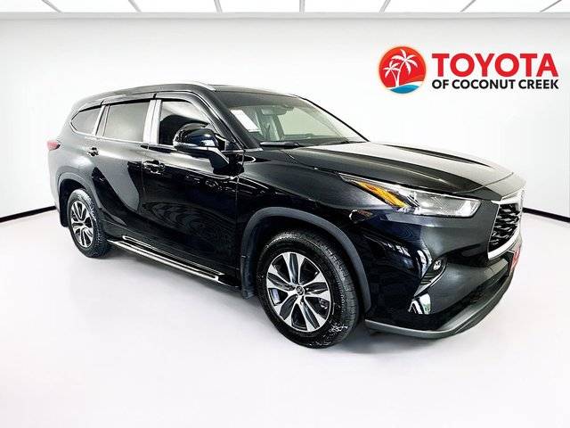 2023 Toyota Highlander XLE FWD photo