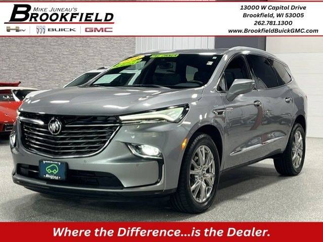 2023 Buick Enclave Essence AWD photo