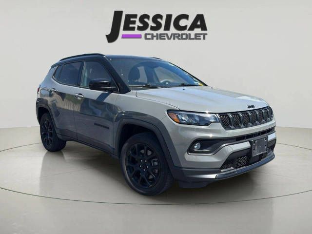 2023 Jeep Compass Altitude 4WD photo