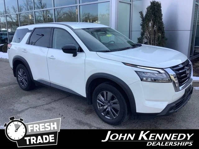 2023 Nissan Pathfinder S 4WD photo