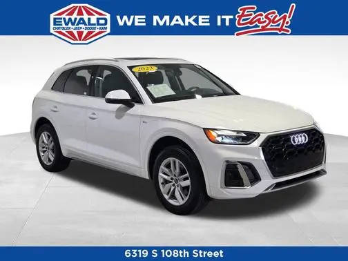 2023 Audi Q5 S line Premium AWD photo