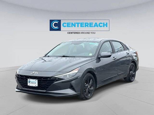 2023 Hyundai Elantra SEL FWD photo