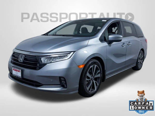 2023 Honda Odyssey Touring FWD photo