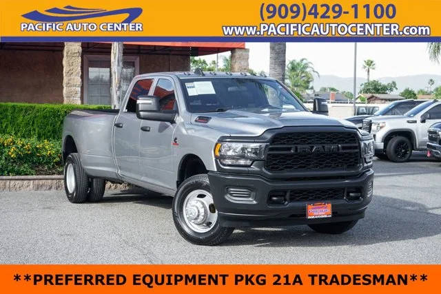 2023 Ram 3500 Tradesman 4WD photo