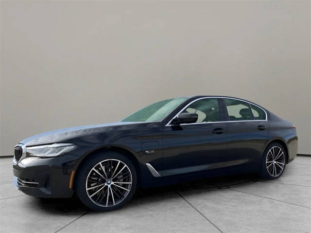 2023 BMW 5 Series 530e xDrive AWD photo