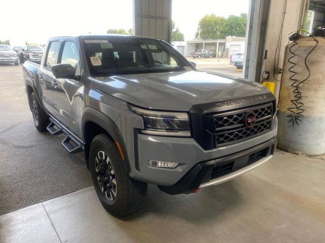 2023 Nissan Frontier PRO-4X 4WD photo