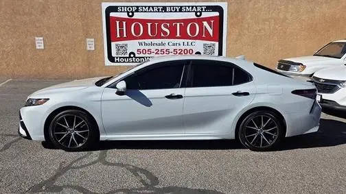 2023 Toyota Camry SE FWD photo