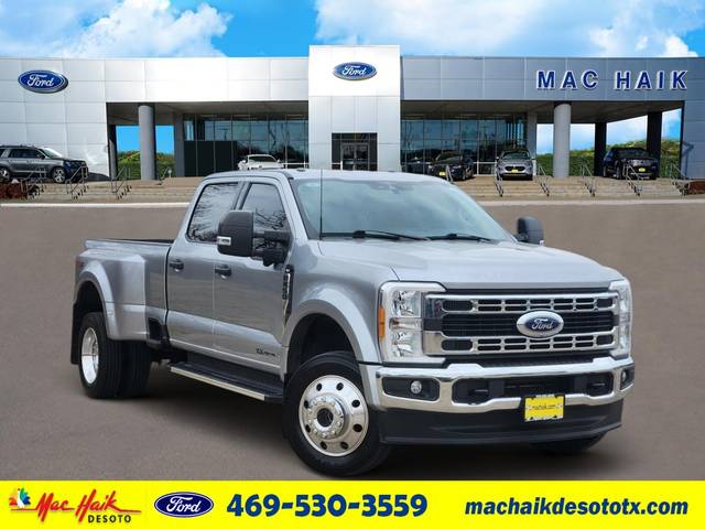 2023 Ford F-450 Super Duty XLT 4WD photo