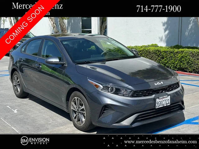 2023 Kia Forte LXS FWD photo
