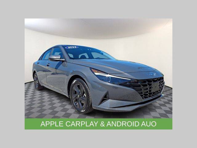 2023 Hyundai Elantra SEL FWD photo