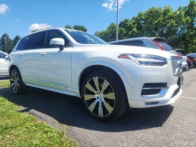 2023 Volvo XC90 Ultimate AWD photo