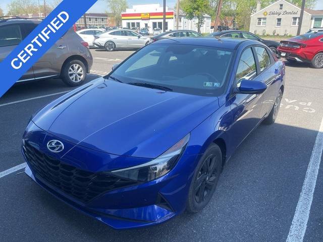 2023 Hyundai Elantra SEL FWD photo