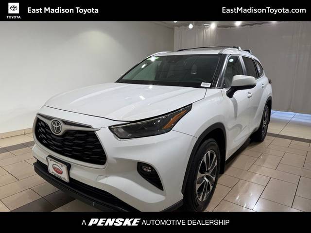 2023 Toyota Highlander XLE AWD photo