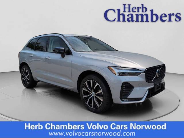 2023 Volvo XC60 Plus Dark Theme AWD photo