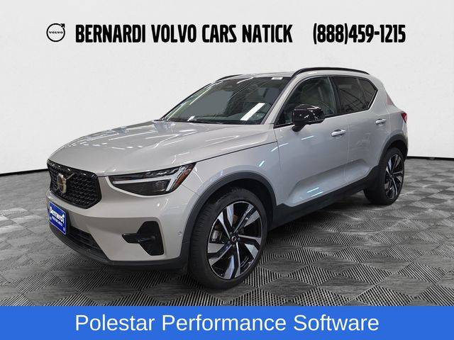 2023 Volvo XC40 Ultimate Dark Theme AWD photo