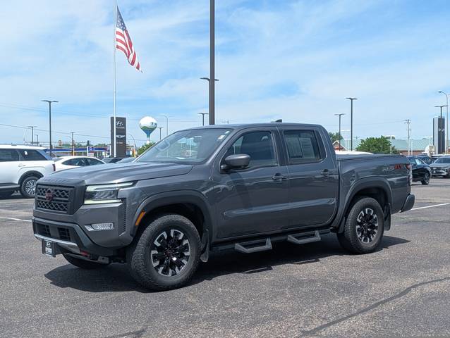 2023 Nissan Frontier PRO-4X 4WD photo