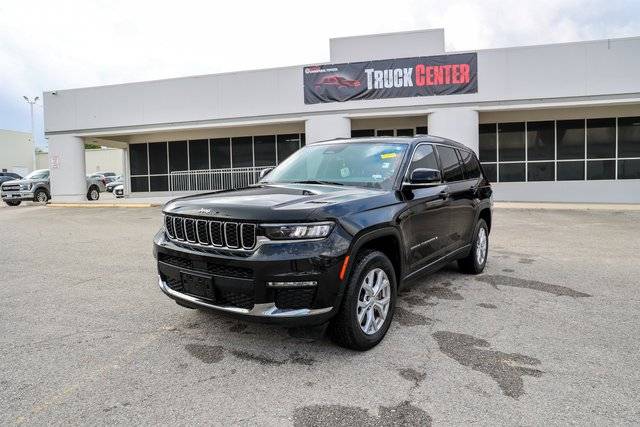 2023 Jeep Grand Cherokee L Limited RWD photo