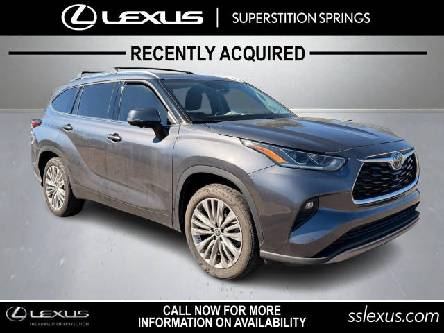2023 Toyota Highlander Hybrid Platinum FWD photo