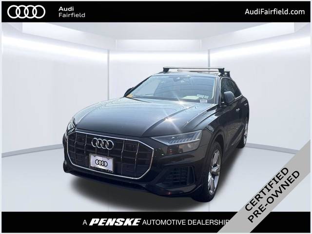 2023 Audi Q8 Premium AWD photo