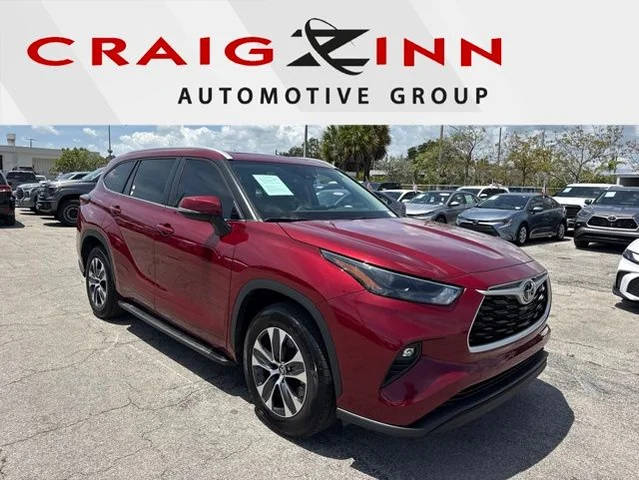 2023 Toyota Highlander XLE FWD photo
