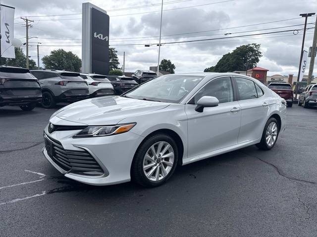 2023 Toyota Camry LE AWD photo