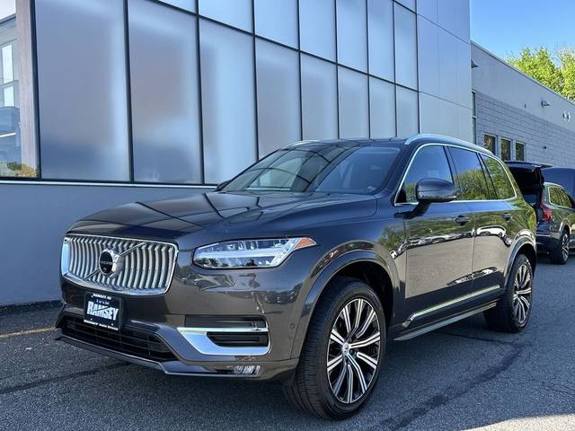 2023 Volvo XC90 Plus AWD photo