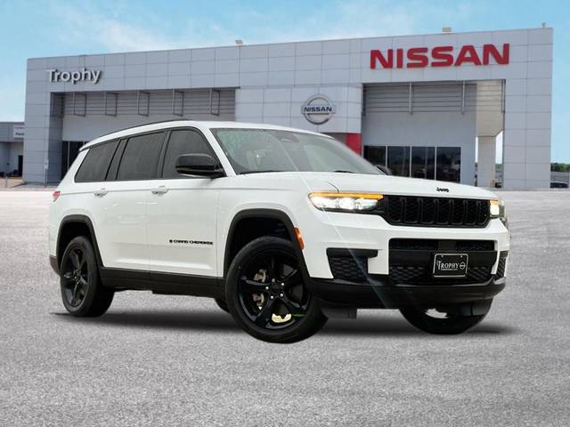 2023 Jeep Grand Cherokee L Altitude RWD photo