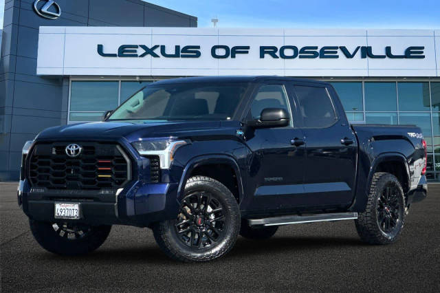 2023 Toyota Tundra SR5 4WD photo