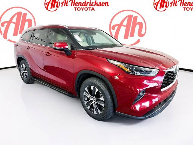 2023 Toyota Highlander XLE FWD photo