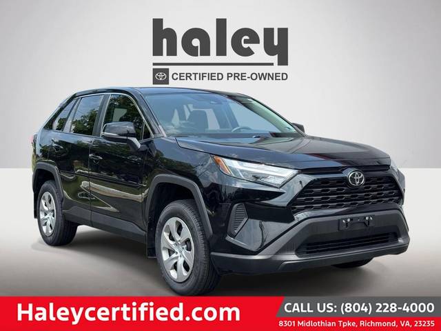 2023 Toyota RAV4 LE FWD photo