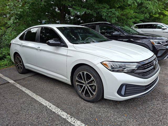 2023 Volkswagen Jetta Sport FWD photo